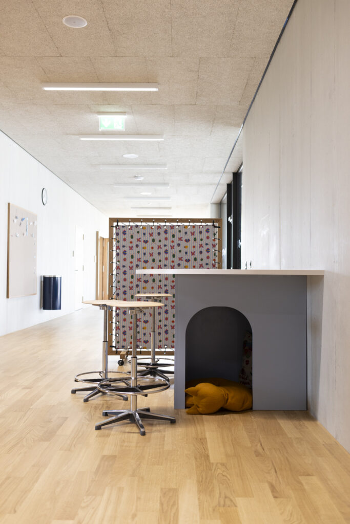 Diessenhofen Auswahlbilder 50Raumreaktion Innenarchitektur bildung kantonsschule 012.jpg
